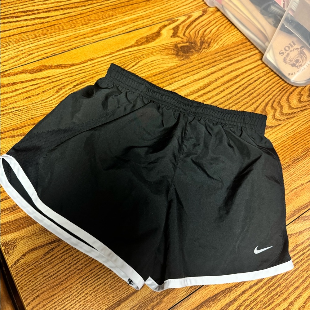 Nike Black and White Athletic Shorts Lightweight Design